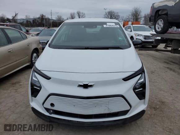✅ 2023 Chevrolet Bolt EV 2LT • VIN: 1G1FX6S01P4193387 • Lot: 41864375. Wystawiony na Copart z przebiegiem 19 667 mil. Bezpłatny archiwum sprzedaży aukcyjnych z USA i szczegółowy raport historii pojazdu na DreamBid. Zdjęcie 5.