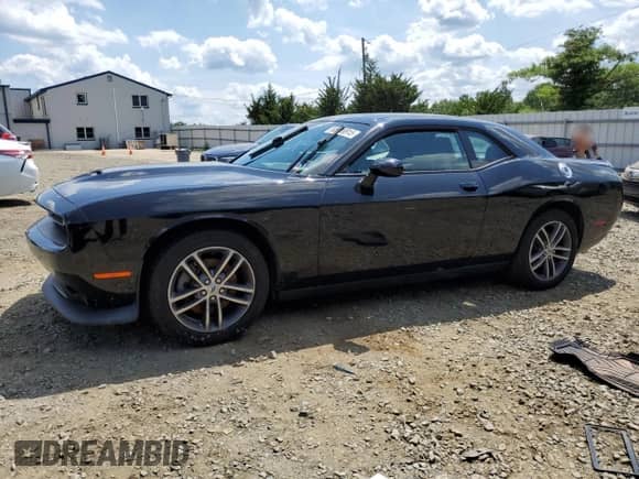 2019 Dodge Challenger GT z VIN 2C3CDZKG3KH743562, wystawiony jako Copart lot #65116915 z przebiegiem 70 826 mil mil oraz Szkoda całkowita • Salvage title. Historia ofert i sprzedaży dostępna na DreamBid. Obrazek 1.