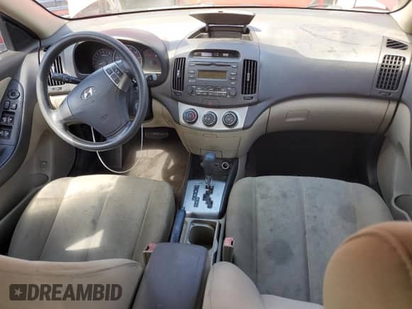 2010 Hyundai Elantra GLS z VIN KMHDU4AD0AU070666, wystawiony jako Copart lot #74801814 z przebiegiem 173 774 mil mil oraz Szkoda całkowita • Salvage title. Historia ofert i sprzedaży dostępna na DreamBid. Obrazek 8.