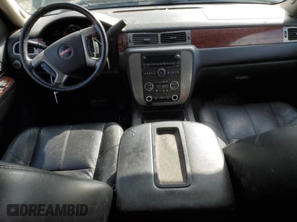 ✅ 2013 GMC Sierra 1500 SLT • VIN: 1GTR2WE72DZ381751 • Lot: 50751285. Listed on Copart with 134,182 mi. Free auction sales archive from the USA and detailed vehicle history report at DreamBid. Image 8.