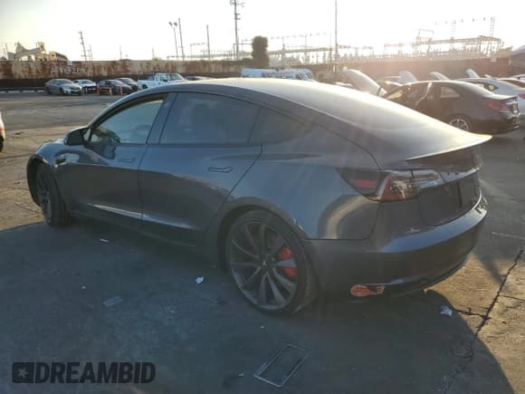✅ 2020 Tesla Model 3 Performance • VIN: 5YJ3E1EC7LF714589 • Лот: 90745695. Опубликован ранее на Copart с пробегом 76 197 миль. Бесплатный доступ к архиву аукционных продаж из США и подробный отчёт об истории автомобиля на DreamBid. Изображение 2.