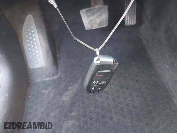 ✅ 2019 Jeep Cherokee Trailhawk Elite • VIN: 1C4PJMBX4KD207368 • Lot: 41898251. Wystawiony na IAAI z przebiegiem 49 847 mil. Bezpłatny archiwum sprzedaży aukcyjnych z USA i szczegółowy raport historii pojazdu na DreamBid. Zdjęcie 11.