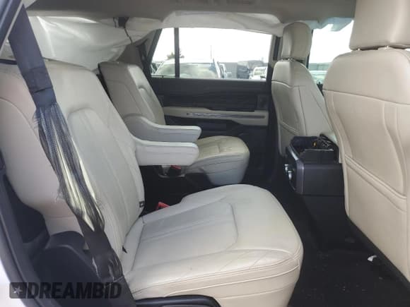 ✅ 2019 Ford Expedition Platinum • VIN: 1FMJU1MT5KEA64930 • Lot: 69280435. Listed on Copart with Not provided. Free auction sales archive from the USA and detailed vehicle history report at DreamBid. Image 11.