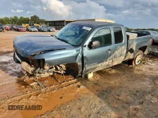 2011 Chevrolet Silverado 1500 LS z VIN 1GCRCREA4BZ360858, wystawiony jako Copart lot #81796555 z przebiegiem 272 308 mil mil oraz Szkoda całkowita • Salvage title. Historia ofert i sprzedaży dostępna na DreamBid. Obrazek 1.