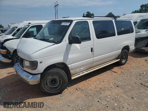 ✅ 1998 Ford Econoline Wagon XL • VIN: 1FBNE31L0WHB14421 • Лот: 81054625. Опубликован ранее на Copart с пробегом 303 441 миль. Бесплатный доступ к архиву аукционных продаж из США и подробный отчёт об истории автомобиля на DreamBid. Изображение 1.