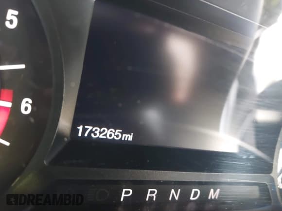 ✅ 2017 Ford Expedition Max XLT • VIN: 1FMJK1HT4HEA52826 • Lot: 43316990. Wystawiony na IAAI z przebiegiem 173 265 mil. Bezpłatny archiwum sprzedaży aukcyjnych z USA i szczegółowy raport historii pojazdu na DreamBid. Zdjęcie 7.