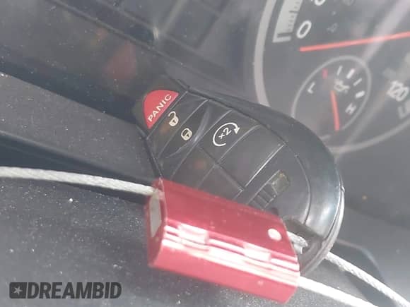 2010 Dodge 1500 Sport z VIN 1D7RV1CT1AS210154, wystawiony jako IAAI lot #41949799 z przebiegiem 147 783 mil mil oraz . Historia ofert i sprzedaży dostępna na DreamBid. Obrazek 11.