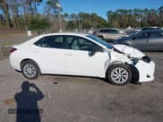 ✅ 2019 Toyota Corolla LE • VIN: 5YFBURHE1KP858068 • Lot: 43684631. Wystawiony na IAAI z przebiegiem 97 421 mil. Bezpłatny archiwum sprzedaży aukcyjnych z USA i szczegółowy raport historii pojazdu na DreamBid. Zdjęcie 13.