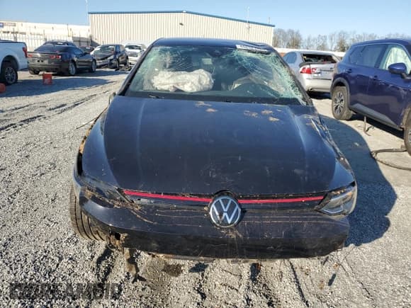 ✅ 2024 Volkswagen Golf GTI 380 S • VIN: WVWHA7CD6RW130947 • Лот: 48638435. Опубликован ранее на Copart с пробегом 13 136 миль. Бесплатный доступ к архиву аукционных продаж из США и подробный отчёт об истории автомобиля на DreamBid. Изображение 5.