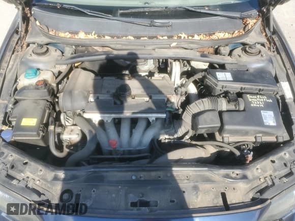 ✅ 2004 Volvo V70 • VIN: YV1SW64A742381802 • Lot: 85273405. Listed on Copart with 117,246 mi. Free auction sales archive from the USA and detailed vehicle history report at DreamBid. Image 12.