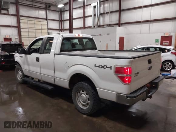 ✅ 2012 Ford F-150 XL • VIN: 1FTFX1EF7CKE39424 • Лот: 42207189. Опубликован ранее на IAAI с пробегом 179 434 миль. Бесплатный доступ к архиву аукционных продаж из США и подробный отчёт об истории автомобиля на DreamBid. Изображение 3.