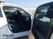 ✅ 2023 Dodge Charger Police • VIN: 2C3CDXAT9PH513129 • Lot: 43161850. Wystawiony na IAAI z przebiegiem 20 240 mil. Bezpłatny archiwum sprzedaży aukcyjnych z USA i szczegółowy raport historii pojazdu na DreamBid. Zdjęcie 5.