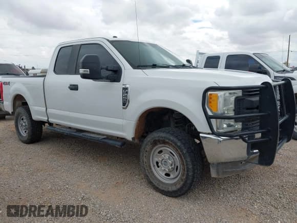 ✅ 2017 Ford F-250 XLT • VIN: 1FT7X2B67HEF20444 • Лот: 43143380. Опубликован ранее на IAAI с пробегом 157 762 миль. Бесплатный доступ к архиву аукционных продаж из США и подробный отчёт об истории автомобиля на DreamBid. Изображение 13.
