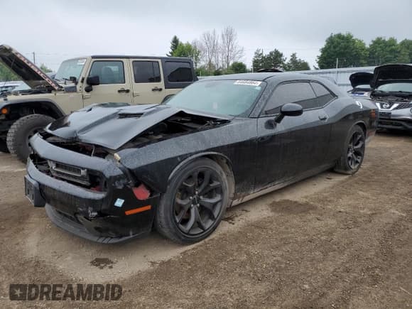 ✅ 2015 Dodge Challenger SXT Plus • VIN: 2C3CDZBG5FH868522 • Lot: 64684864. Wystawiony na Copart z przebiegiem 176 050 mil. Bezpłatny archiwum sprzedaży aukcyjnych z USA i szczegółowy raport historii pojazdu na DreamBid. Zdjęcie 1.