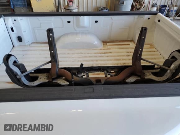 ✅ 2021 Chevrolet Silverado 1500 • VIN: BS81964744 • Лот: 81964744. Опубликован ранее на Copart с пробегом Не указан. Бесплатный доступ к архиву аукционных продаж из США и подробный отчёт об истории автомобиля на DreamBid. Изображение 9.