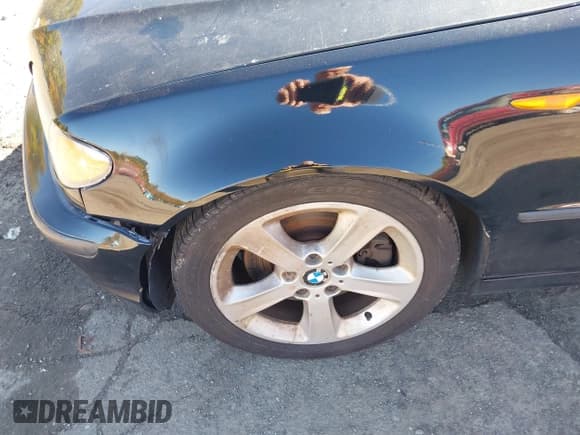 ✅ 2005 BMW 3 Series 330xi • VIN: WBAEW53475PN39274 • Lot: 43469213. Listed on IAAI with 130,220 mi. Free auction sales archive from the USA and detailed vehicle history report at DreamBid. Image 14.