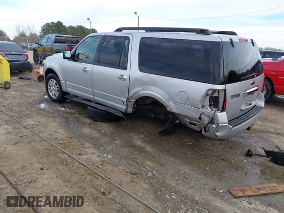 ✅ 2012 Ford Expedition Max King Ranch • VIN: 1FMJK1H59CEF11617 • Lot: 40992807. Wystawiony na IAAI z przebiegiem 240 090 mil. Bezpłatny archiwum sprzedaży aukcyjnych z USA i szczegółowy raport historii pojazdu na DreamBid. Zdjęcie 3.