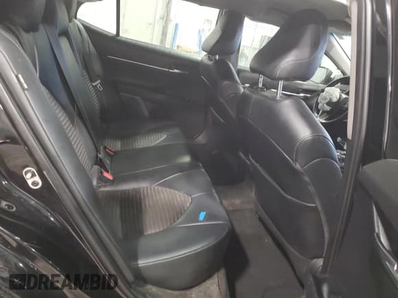 ✅ 2020 Toyota Camry SE • VIN: 4T1G11AK9LU875989 • Lot: 89840635. Listed on Copart with 148,683 mi. Free auction sales archive from the USA and detailed vehicle history report at DreamBid. Image 10.