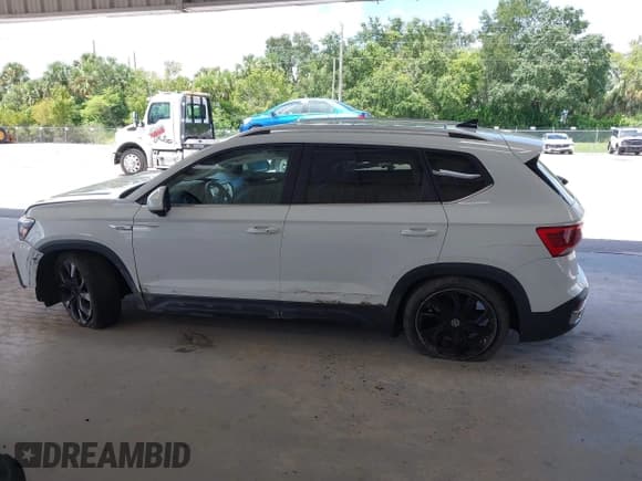 ✅ 2022 Volkswagen Taos SE • VIN: 3VVLX7B23NM024931 • Лот: 43055440. Опубликован ранее на IAAI с пробегом 64 065 миль. Бесплатный доступ к архиву аукционных продаж из США и подробный отчёт об истории автомобиля на DreamBid. Изображение 14.