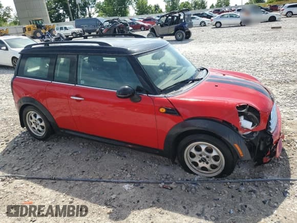 ✅ 2014 MINI Clubman • VIN: WMWZF3C5XET492764 • Лот: 62783575. Опубликован ранее на Copart с пробегом 142 938 миль. Бесплатный доступ к архиву аукционных продаж из США и подробный отчёт об истории автомобиля на DreamBid. Изображение 4.