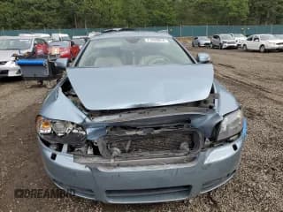 ✅ 2008 Volvo C70 • VIN: YV1MC67238J052760 • Лот: 77459844. Опубликован ранее на Copart с пробегом 127 187 миль. Бесплатный доступ к архиву аукционных продаж из США и подробный отчёт об истории автомобиля на DreamBid. Изображение 5.