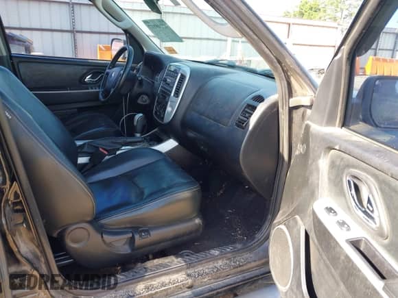 2006 Mercury Mariner Luxury с VIN 4M2CU56146KJ04819, выставлен на аукционе IAAI как лот 42248117 с пробегом 184 729 миль миль и . История ставок и продаж доступна на DreamBid. Изображение 5.