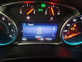 ✅ 2020 Chevrolet Equinox LT • VIN: 2GNAXJEV9L6155305 • Lot: 42479660. Wystawiony na IAAI z przebiegiem 29 026 mil. Bezpłatny archiwum sprzedaży aukcyjnych z USA i szczegółowy raport historii pojazdu na DreamBid. Zdjęcie 1.