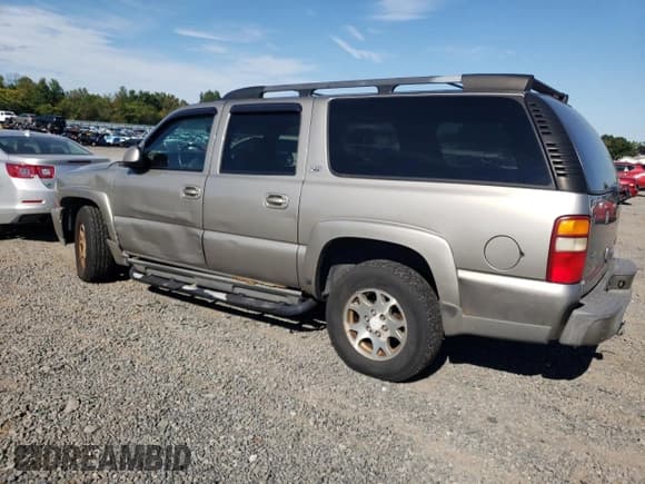 ✅ 2002 Chevrolet Suburban Z71 • VIN: 3GNFK16Z92G352130 • Lot: 71944685. Listed on Copart with Not provided. Free auction sales archive from the USA and detailed vehicle history report at DreamBid. Image 2.