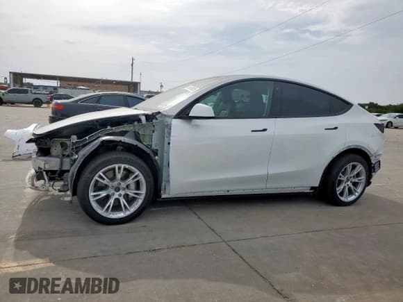 ✅ 2023 Tesla Model Y Long Range • VIN: 7SAYGDEE6PA123551 • Lot: 56676005. Wystawiony na Copart z przebiegiem 24 033 mil. Bezpłatny archiwum sprzedaży aukcyjnych z USA i szczegółowy raport historii pojazdu na DreamBid. Zdjęcie 1.
