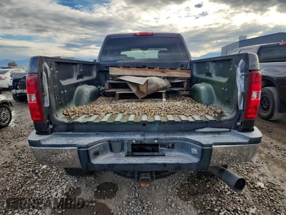 ✅ 2010 Chevrolet Silverado 2500HD LT • VIN: 1GC4KXB66AF133737 • Лот: 84300895. Опубликован ранее на Copart с пробегом Не указан. Бесплатный доступ к архиву аукционных продаж из США и подробный отчёт об истории автомобиля на DreamBid. Изображение 6.