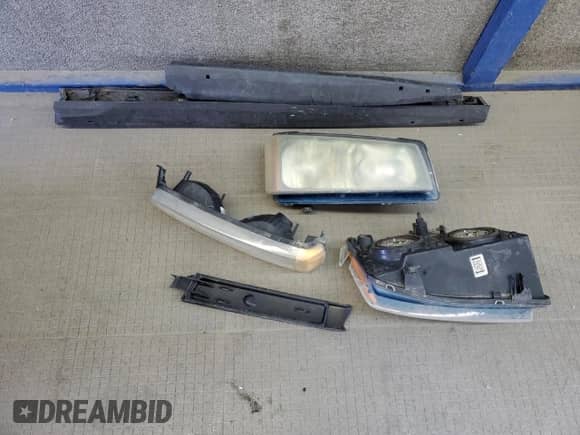 ✅ 2006 Chevrolet Silverado 1500 LS • VIN: 2GCEK19B861135914 • Lot: 75017414. Wystawiony na Copart z przebiegiem 183 185 mil mil. Skorzystaj z bezpłatnego archiwum sprzedaży aukcyjnych z USA i zobacz szczegółowy raport historii pojazdu na DreamBid. Zdjęcie 14.