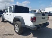 ✅ 2023 Jeep Gladiator Sport S • VIN: 1C6HJTAGXPL539965 • Лот: 42552742. Опубликован ранее на IAAI с пробегом 57 918 миль. Бесплатный доступ к архиву аукционных продаж из США и подробный отчёт об истории автомобиля на DreamBid. Изображение 3.