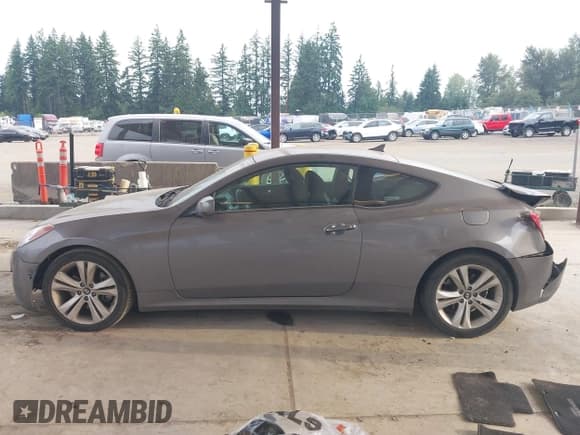 ✅ 2012 Hyundai Genesis Coupe Premium • VIN: KMHHT6KD3CU067696 • Lot: 43087026. Listed on IAAI with 120,388 mi. Free auction sales archive from the USA and detailed vehicle history report at DreamBid. Image 14.