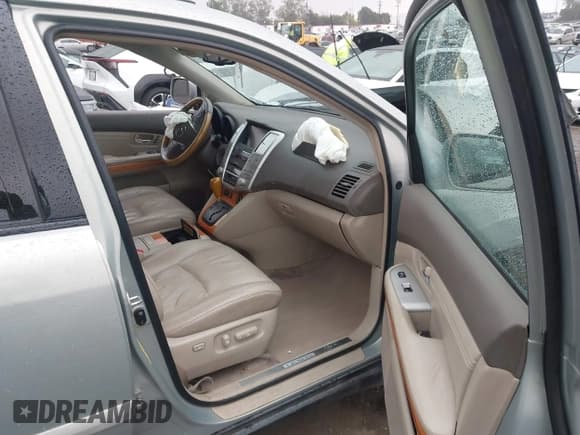 ✅ 2007 Lexus RX 350 • VIN: 2T2GK31U87C013165 • Lot: 43758584. Listed on IAAI with 213,616 mi. Free auction sales archive from the USA and detailed vehicle history report at DreamBid. Image 5.