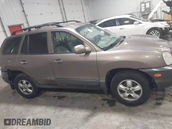 2005 Hyundai Santa Fe GLS с VIN KM8SC73E35U007942, выставлен на аукционе IAAI как лот 41201901 с пробегом 184 437 миль миль и . История ставок и продаж доступна на DreamBid. Изображение 13.