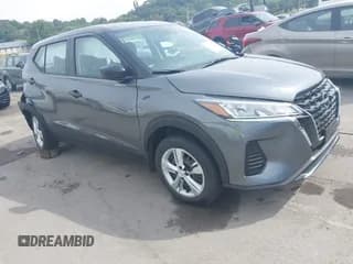 ✅ 2025 Nissan Kicks Play S • VIN: 3N1CP5BV3SL481272 • Lot: 43269230. Wystawiony na IAAI z przebiegiem 5 908 mil. Bezpłatny archiwum sprzedaży aukcyjnych z USA i szczegółowy raport historii pojazdu na DreamBid. Zdjęcie 1.