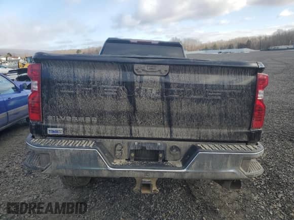 2023 Chevrolet Silverado 3500HD Work Truck z VIN 1GC4YSEY4PF122615, wystawiony jako Copart lot #42308435 z przebiegiem 77 996 mil mil oraz Szkoda całkowita • Salvage title. Historia ofert i sprzedaży dostępna na DreamBid. Obrazek 6.