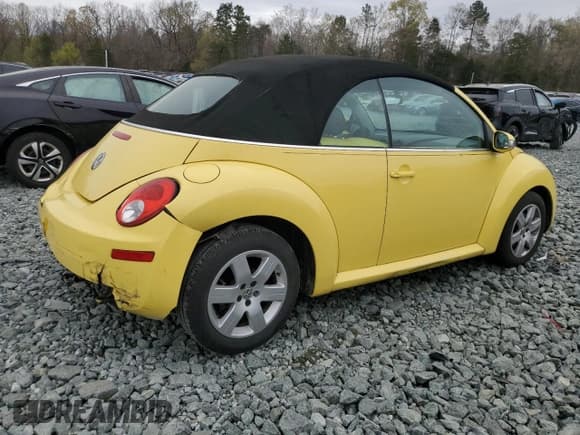 ✅ 2007 Volkswagen Beetle • VIN: 3VWRF31Y87M403112 • Lot: 51576355. Listed on Copart with 95,272 mi. Free auction sales archive from the USA and detailed vehicle history report at DreamBid. Image 3.