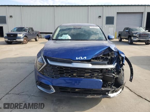 ✅ 2025 Kia Sportage EX • VIN: 5XYK33DF9SG291580 • Lot: 71833585. Listed on Copart with 10,166 mi. Free auction sales archive from the USA and detailed vehicle history report at DreamBid. Image 5.