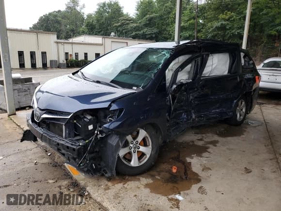✅ 2019 Toyota Sienna LE Auto Access Seat • VIN: 5TDKZ3DC5KS001701 • Lot: 61784365. Listed on Copart with Not provided. Free auction sales archive from the USA and detailed vehicle history report at DreamBid. Image 1.