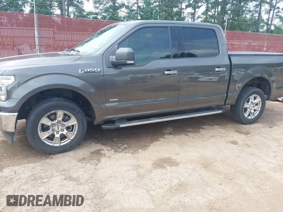 ✅ 2017 Ford F-150 XL • VIN: 1FTEW1CG2HKC22770 • Lot: 42402591. Listed on IAAI with 122,516 mi. Free auction sales archive from the USA and detailed vehicle history report at DreamBid. Image 15.