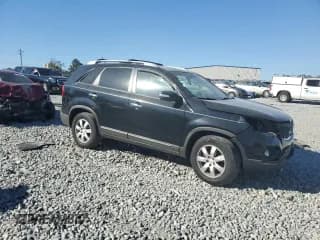 ✅ 2012 Kia Sorento LX • VIN: 5XYKT3A66CG203686 • Лот: 92576115. Опубликован ранее на Copart с пробегом 236 559 миль. Бесплатный доступ к архиву аукционных продаж из США и подробный отчёт об истории автомобиля на DreamBid. Изображение 4.
