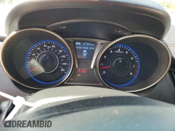 ✅ 2015 Hyundai Genesis Coupe 3.8L Base • VIN: KMHHT6KJ5FU130128 • Lot: 54732785. Wystawiony na Copart z przebiegiem 67 963 mil. Bezpłatny archiwum sprzedaży aukcyjnych z USA i szczegółowy raport historii pojazdu na DreamBid. Zdjęcie 9.