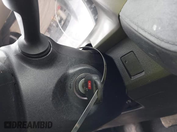 ✅ 2018 Toyota RAV4 LE • VIN: 2T3BFREVXJW763690 • Lot: 42171331. Listed on IAAI with 133,428 mi. Free auction sales archive from the USA and detailed vehicle history report at DreamBid. Image 11.