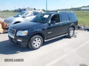 ✅ 2008 Ford Explorer XLT • VIN: 1FMEU73818UB11497 • Lot: 43121990. Wystawiony na IAAI z przebiegiem 129 934 mil. Bezpłatny archiwum sprzedaży aukcyjnych z USA i szczegółowy raport historii pojazdu na DreamBid. Zdjęcie 2.