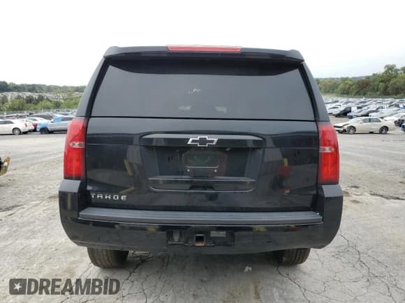 ✅ 2020 Chevrolet Tahoe LS • VIN: 1GNSKAKC9LR302135 • Lot: 84415915. Wystawiony na Copart z przebiegiem 107 538 mil. Bezpłatny archiwum sprzedaży aukcyjnych z USA i szczegółowy raport historii pojazdu na DreamBid. Zdjęcie 6.