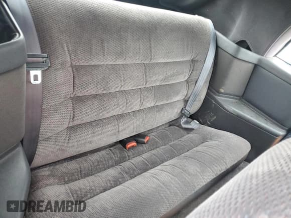 ✅ 1995 Chrysler LeBaron GTC • VIN: 1C3EU4531SF597149 • Lot: 59540185. Wystawiony na Copart z przebiegiem 79 932 mil. Bezpłatny archiwum sprzedaży aukcyjnych z USA i szczegółowy raport historii pojazdu na DreamBid. Zdjęcie 10.