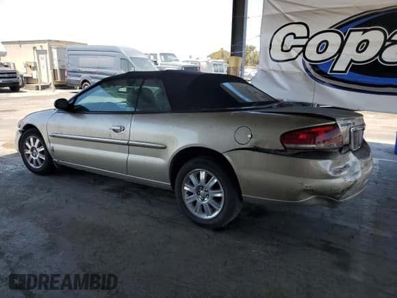 ✅ 2005 Chrysler Sebring Limited • VIN: 1C3EL65R85N686391 • Лот: 59998125. Опубликован ранее на Copart с пробегом 126 336 миль. Бесплатный доступ к архиву аукционных продаж из США и подробный отчёт об истории автомобиля на DreamBid. Изображение 2.