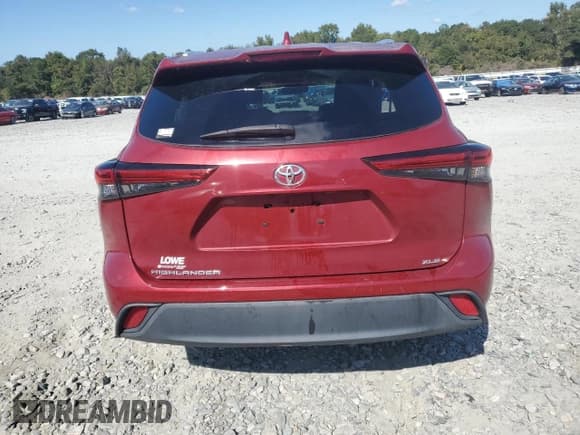 ✅ 2020 Toyota Highlander XLE • VIN: 5TDGZRAH2LS025335 • Lot: 86818545. Listed on Copart with 83,534 mi. Free auction sales archive from the USA and detailed vehicle history report at DreamBid. Image 6.