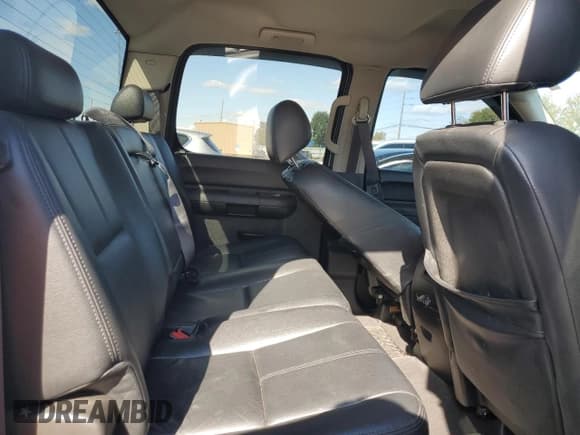 ✅ 2011 Chevrolet Silverado 1500 LT • VIN: 1GCPKSE35BF201240 • Lot: 85863845. Listed on Copart with 148,572 mi. Free auction sales archive from the USA and detailed vehicle history report at DreamBid. Image 10.